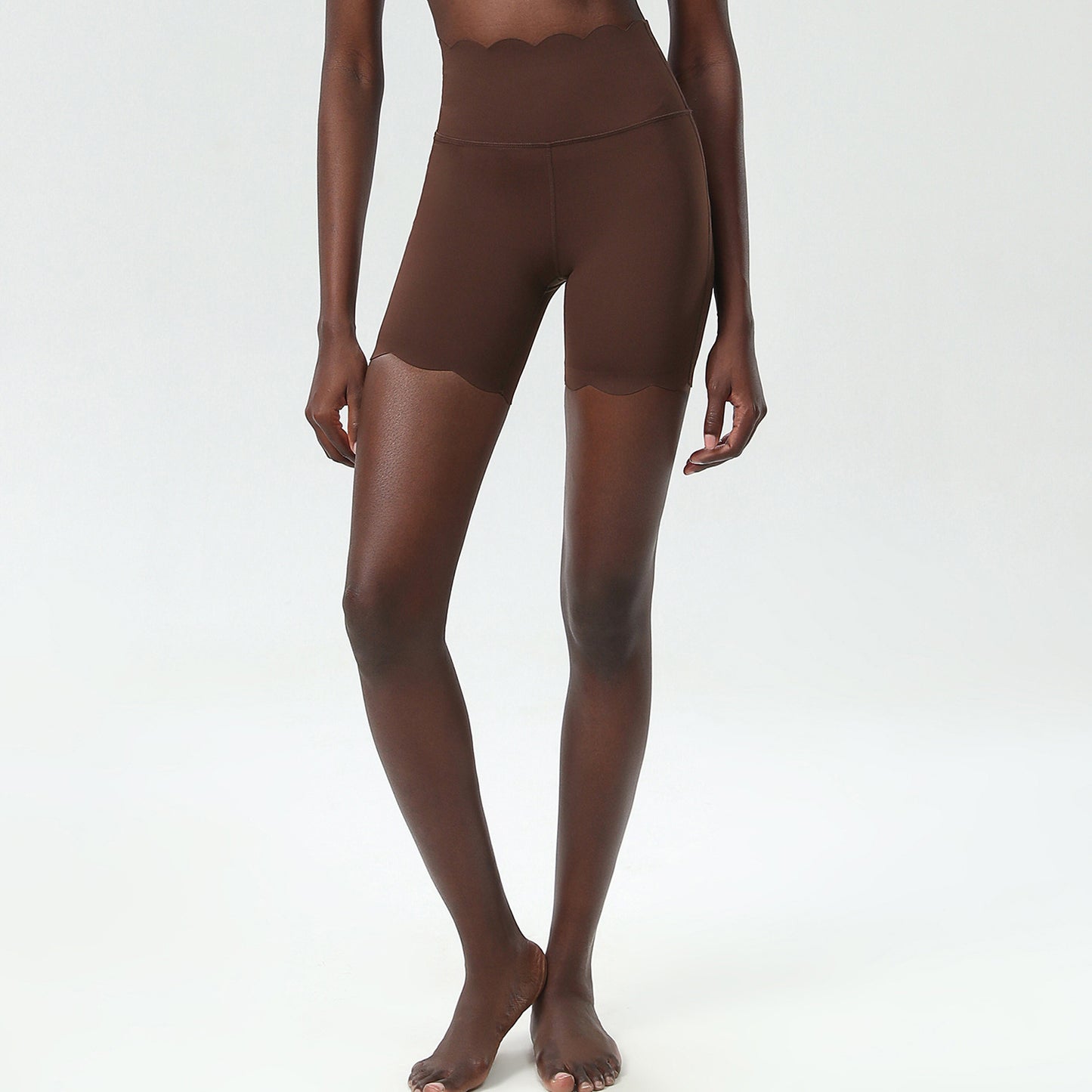 High Waist Scallop Edge Short - Mid Length