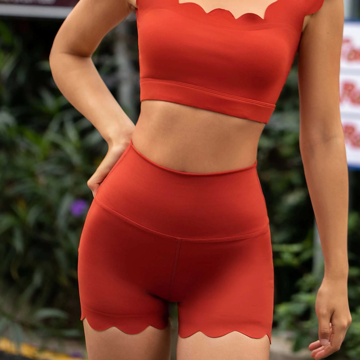 High Waist Scallop Edge Short