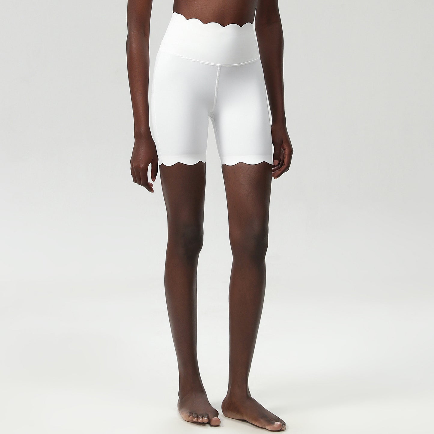 High Waist Scallop Edge Short - Mid Length
